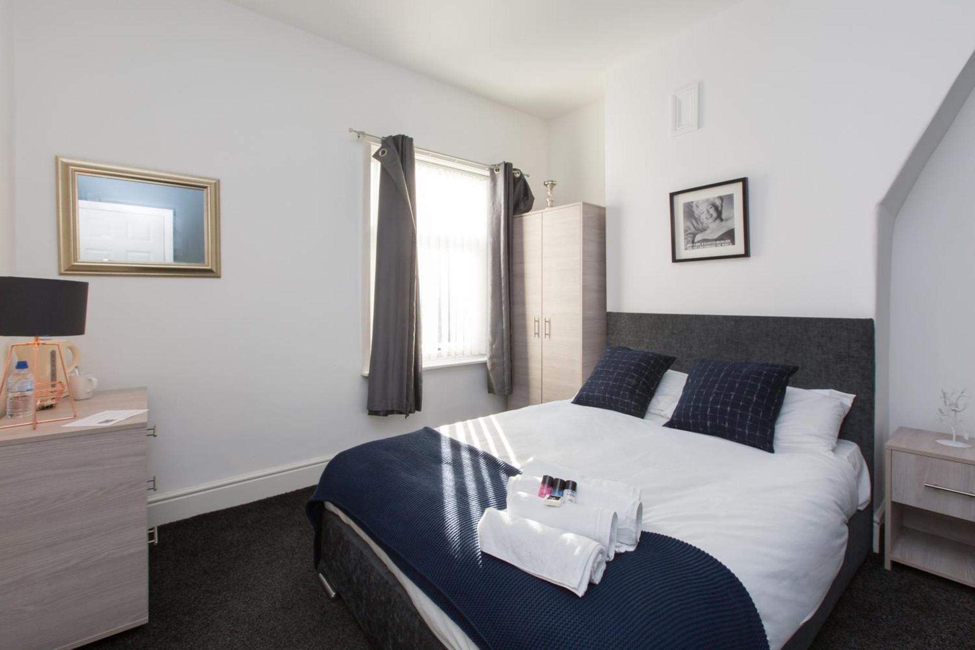 Townhouse @ Corporation Street Stoke Bed & Breakfast Rom bilde